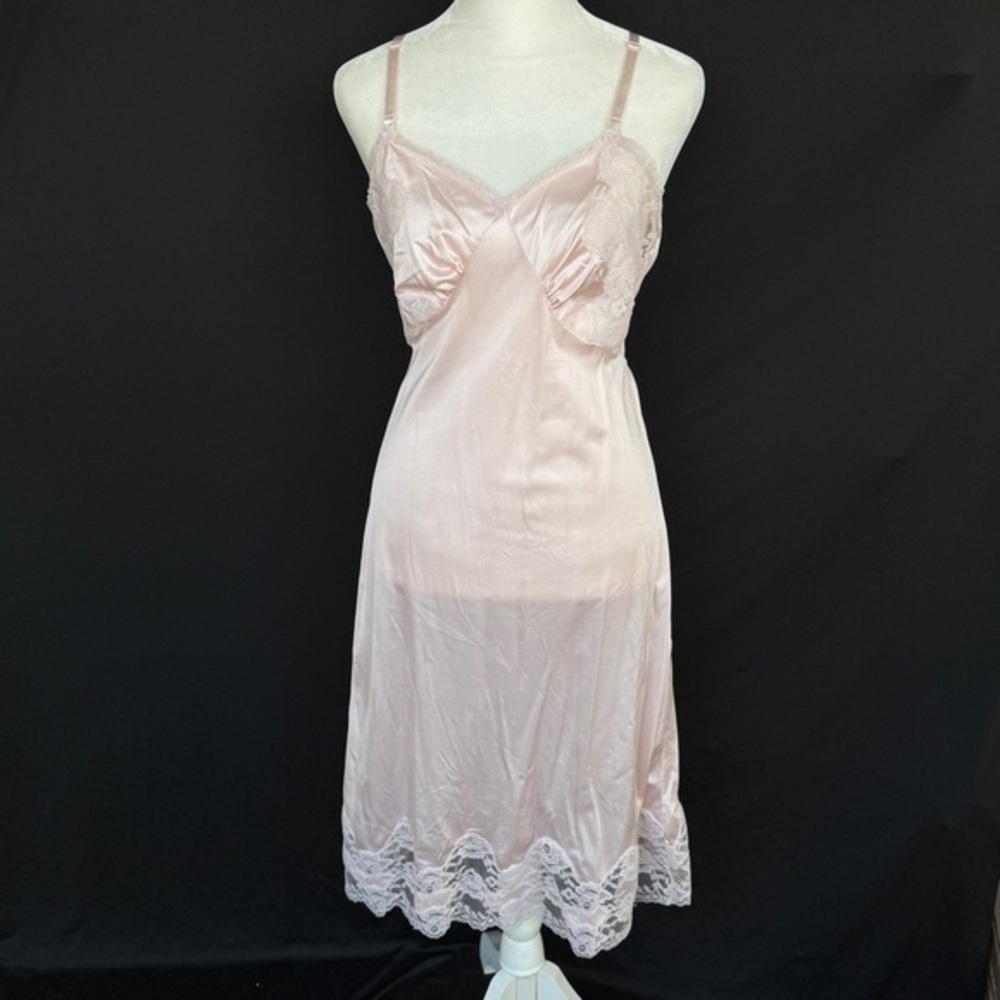 Vintage Ashley Taylor Blush Lace Trim Slip